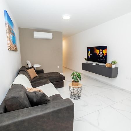סיינט פול ביי New 3 Bedroom Apartment A1 מראה חיצוני תמונה