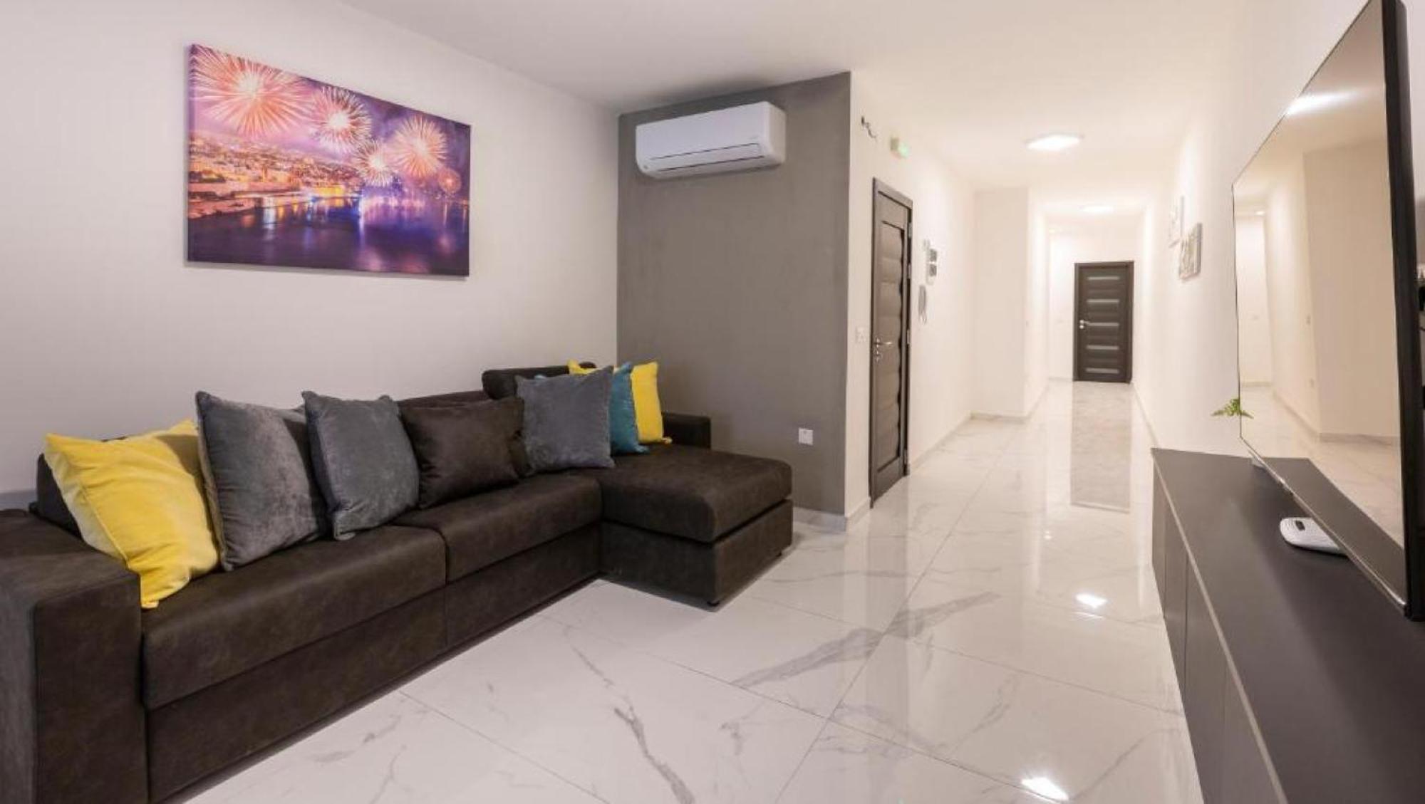 סיינט פול ביי New 3 Bedroom Apartment A1 מראה חיצוני תמונה