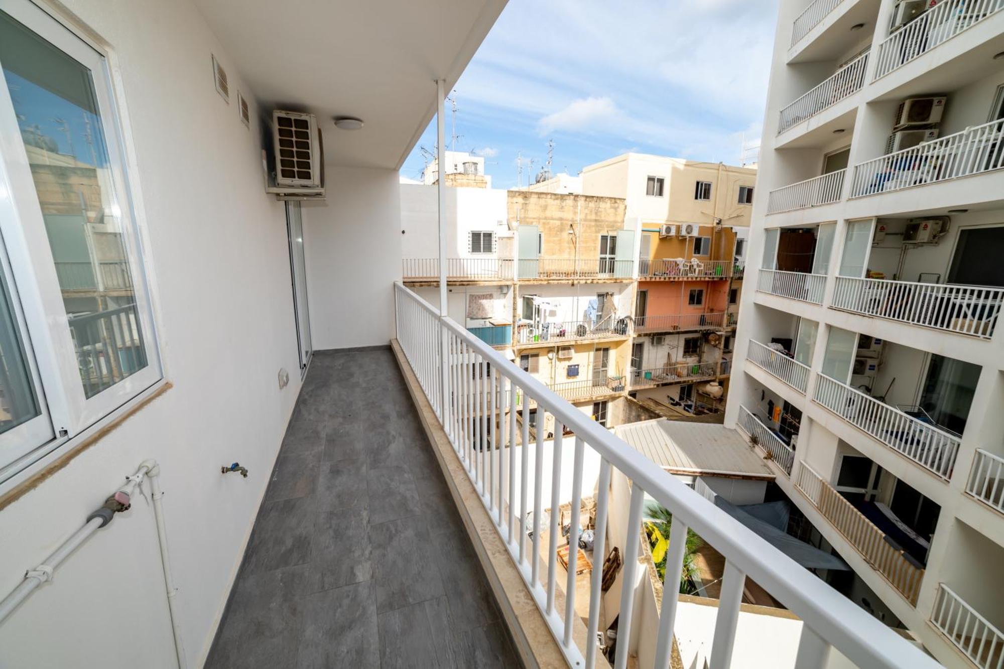 סיינט פול ביי New 3 Bedroom Apartment A1 מראה חיצוני תמונה