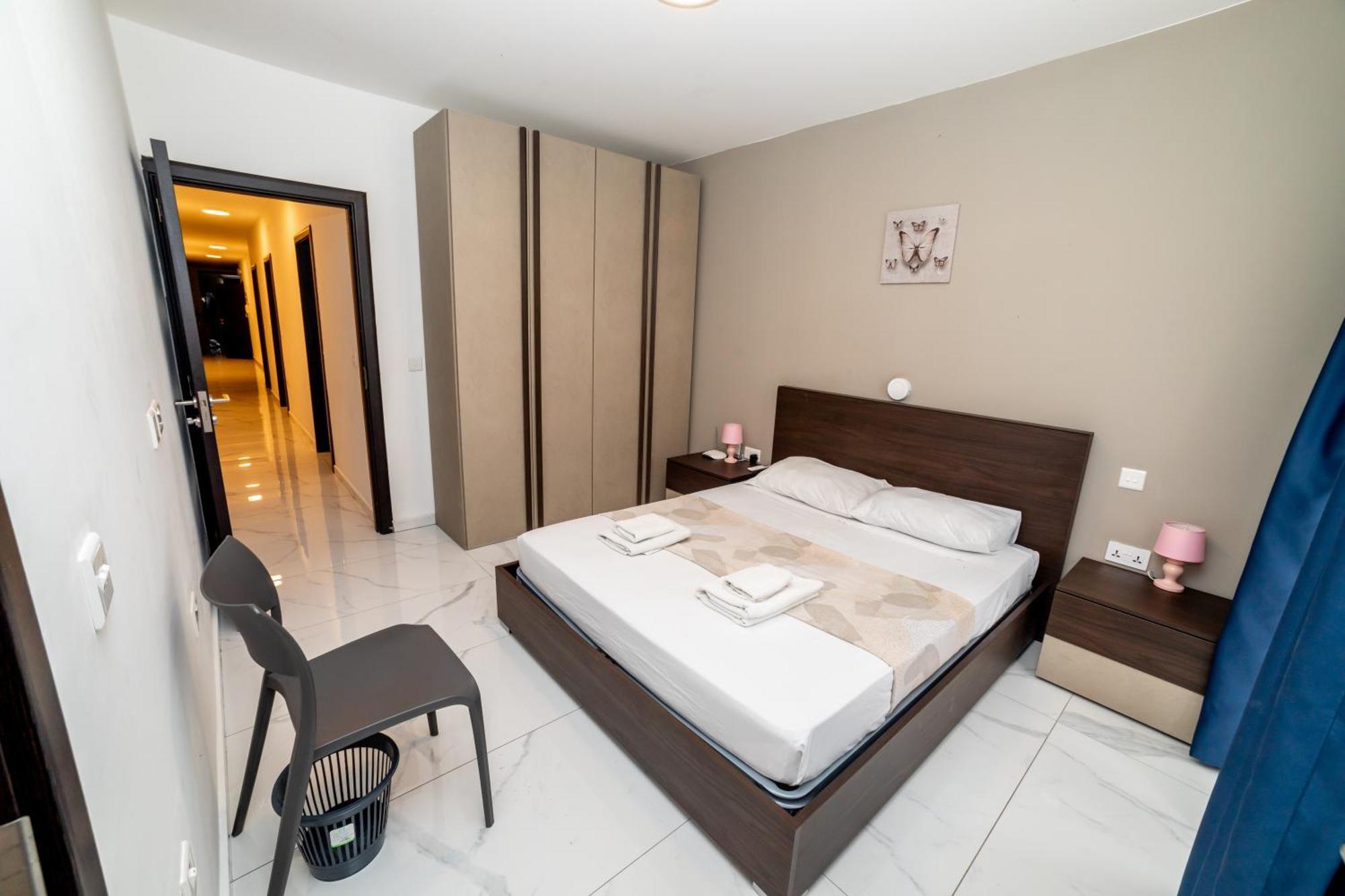 סיינט פול ביי New 3 Bedroom Apartment A1 מראה חיצוני תמונה